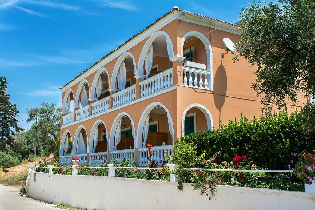 Angeliki Aparthotel Vitaládes Exterior foto