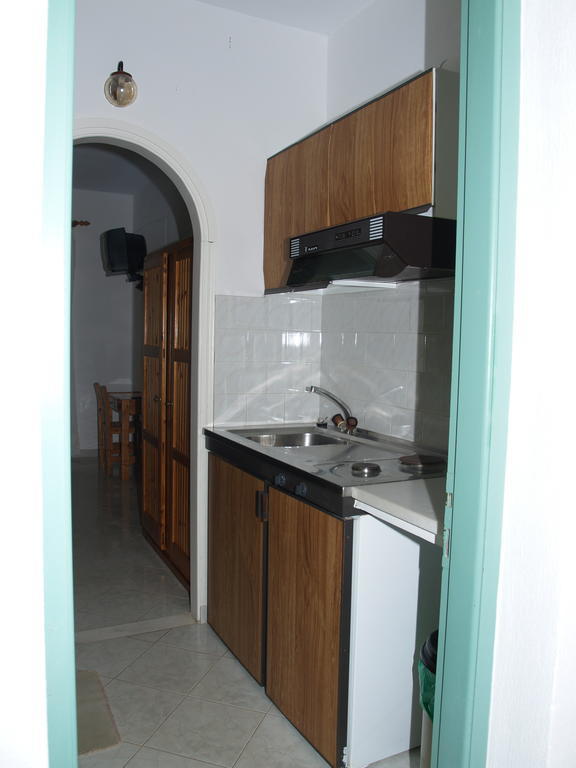 Angeliki Aparthotel Vitaládes Exterior foto
