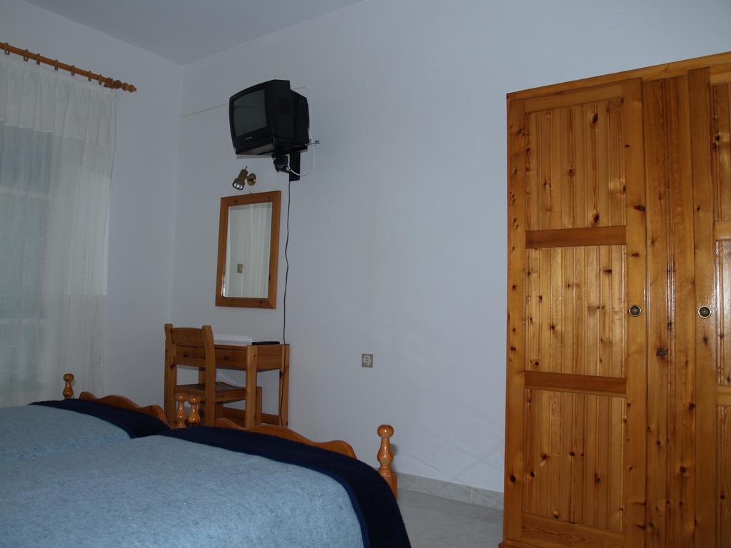 Angeliki Aparthotel Vitaládes Cameră foto